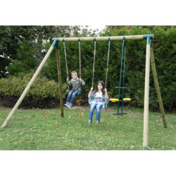 Portique bois balancoires et vis a vis chalet et jardin