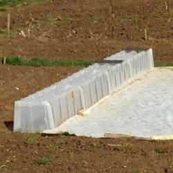 Tunnel de forçage 3 bases soit 1,17m² + 2 embouts + 10 piquets Modul'o 40