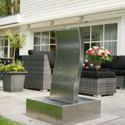 Fontaine Genova en inox kit complet avec pompe et bassin Ubbink