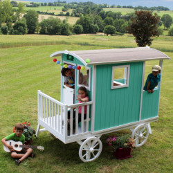 Roulotte pour enfants en bois sur pilotis CARRY - SOULET