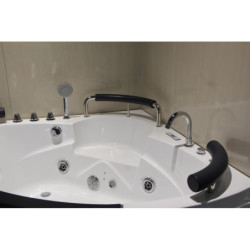 Baignoire balnéo d'angle + robinetterie - 135 x 135 cm - Hilo