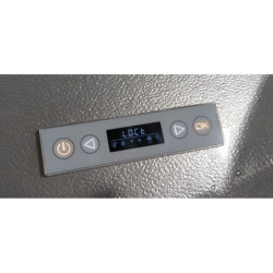 Baignoire balnéo d'angle + robinetterie - 135 x 135 cm - Hilo