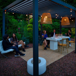 Pergola bioclimatique autoportante en alu anthracite 3x6m Ombrea