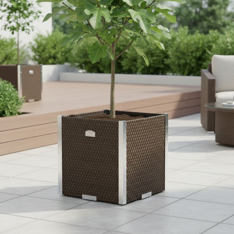Bac à plantes 46x46x46cm en résine tressée marron clair et acier galvanisé Rattan Art