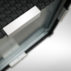 Bac à plantes 46x46x46cm en résine tressée noire et acier galvanisé Rattan Art