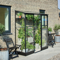 Serre de jardin adossée 1,2m² noire en verre trempé Qube - Halls