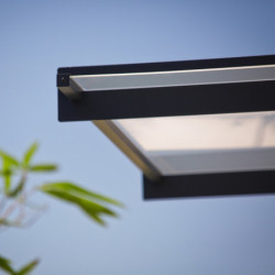 Auvent marquise en acrylique gris clair NANCY™ 4500 – Canopia by Palram